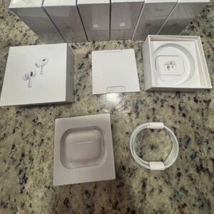 AirPods Pro Gen 2 Noise Cancelling